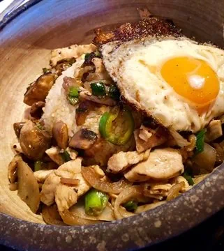 חזה עוף טוני-תאי